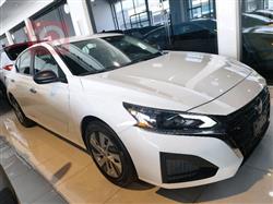 نيسان ألتيما